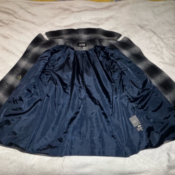 APT9 grey, black, white plaid PEA COAT size L - Picture 7 of 7